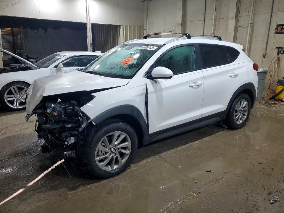 Photo 1 from auction – 2016 HYUNDAI TUCSON with VIN KM8J33A48GU194886