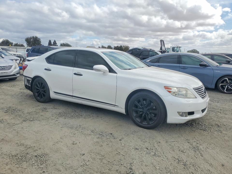 Photo 4 from auction – 2012 LEXUS LS with VIN JTHBL5EF3C5111562