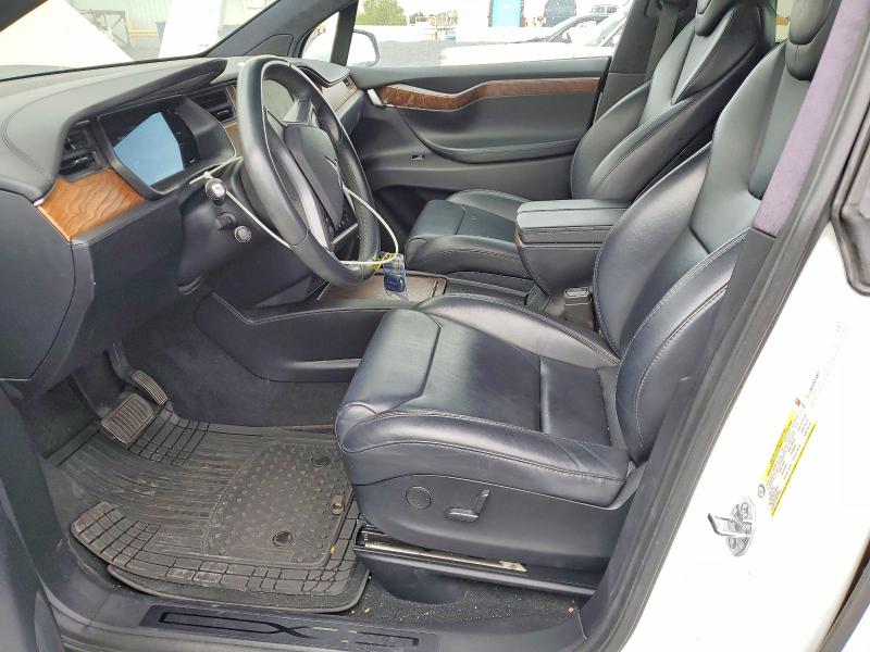 Фото 7 с аукциона – 2018 TESLA MODEL X с VIN 5YJXCAE20JF104660