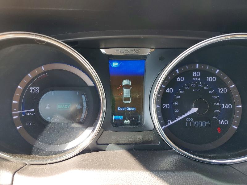 Photo 9 from auction – 2015 HYUNDAI SONATA HYBRID with VIN KMHEC4A41FA128560