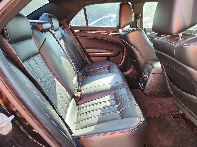 Photo 10 from auction – 2018 CHRYSLER 300 with VIN 2C3CCABG2JH234226