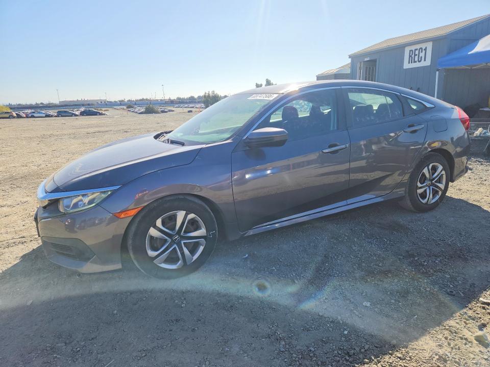 HONDA CIVIC 2017 con VIN 2HGFC2F56HH524147 - Foto de la subasta