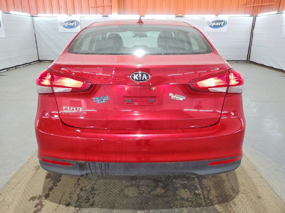 Foto 6 de la subasta – 2017 KIA FORTE con VIN 3KPFK4A78HE146351