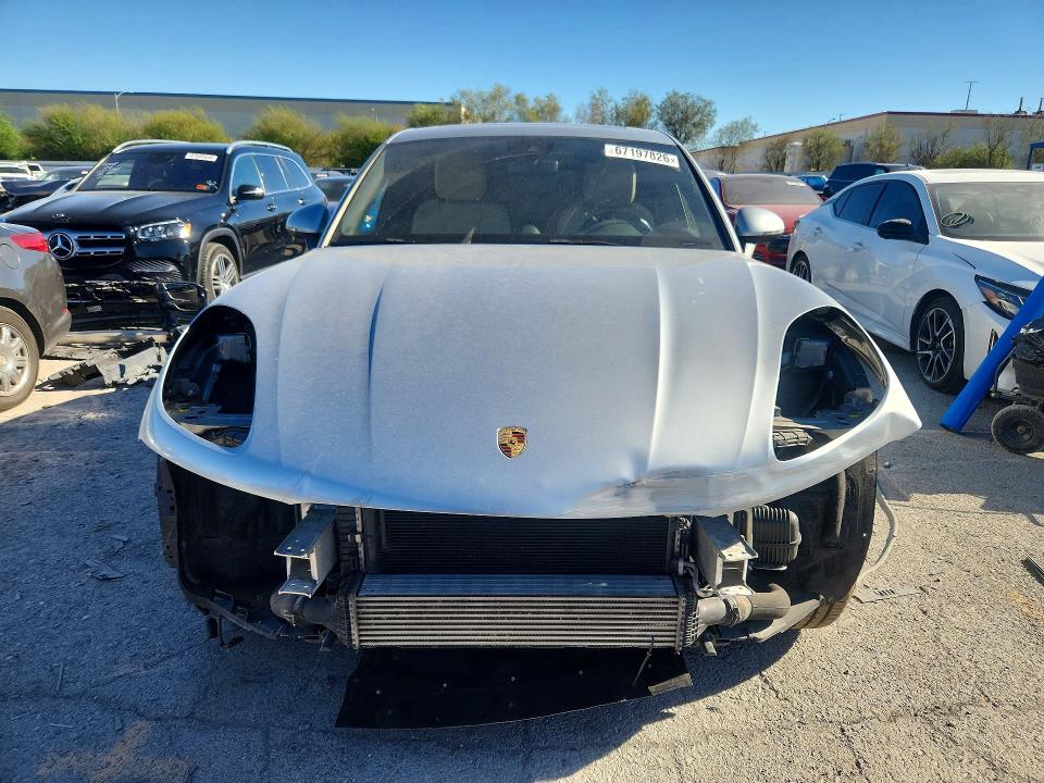 Photo 5 from auction – 2020 PORSCHE MACAN with VIN WP1AA2A54LLB07528