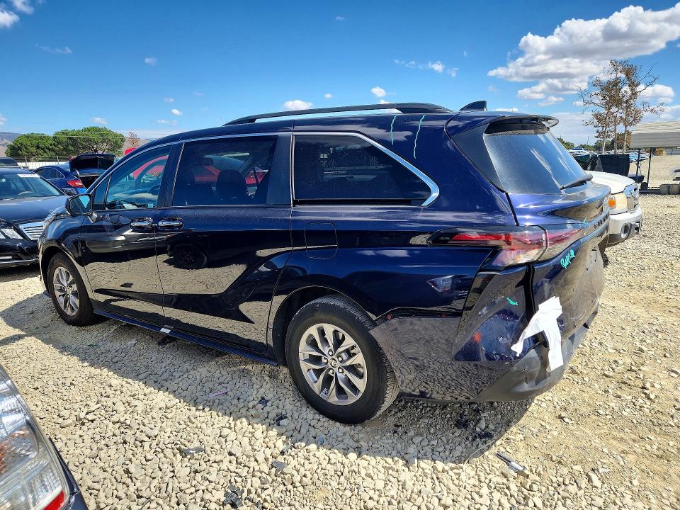 Снимка 2 от търг – 2024 TOYOTA SIENNA с VIN 5TDYRKEC7RS206210