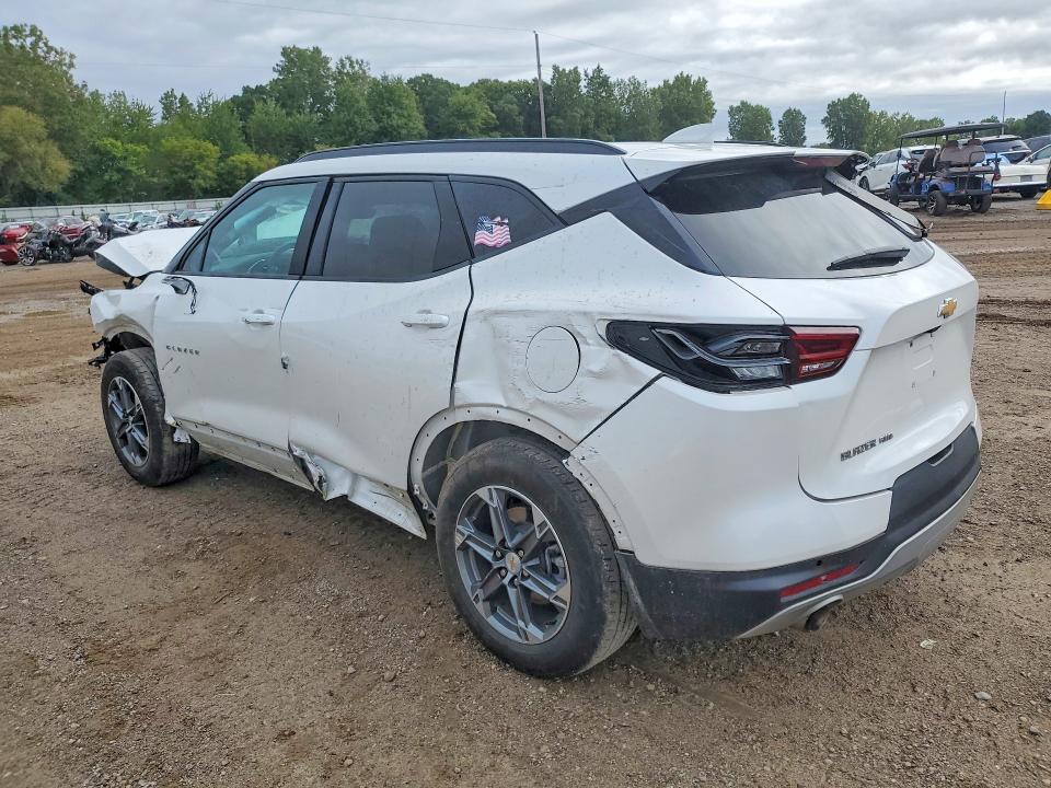 Photo 2 from auction – 2024 CHEVROLET BLAZER with VIN 3GNKBJR40RS186005