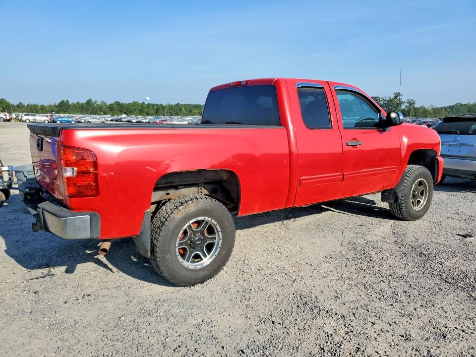 Photo 3 from auction – 2010 CHEVROLET SILVERADO with VIN 1GCSKREA5AZ121077