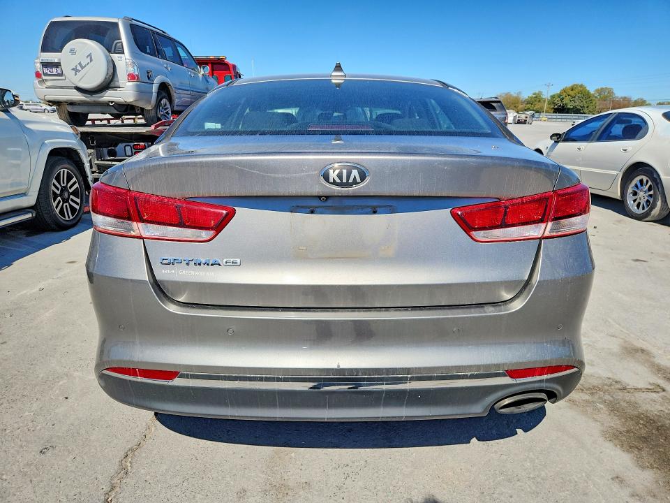 صورة رقم 6 من المزاد - 2018 KIA OPTIMA مع VIN 5XXGT4L39JG178587