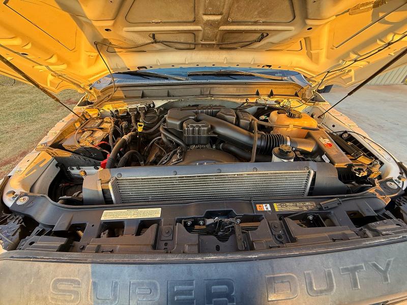 Zdjęcie 7 z aukcji – 2015 FORD F350 z VIN 1FT7X3A62FEB82620