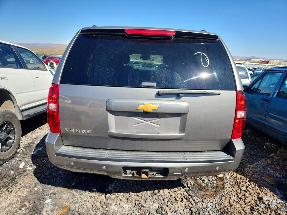 Photo 6 from auction – 2012 CHEVROLET TAHOE with VIN 1GNSKBE04CR248086
