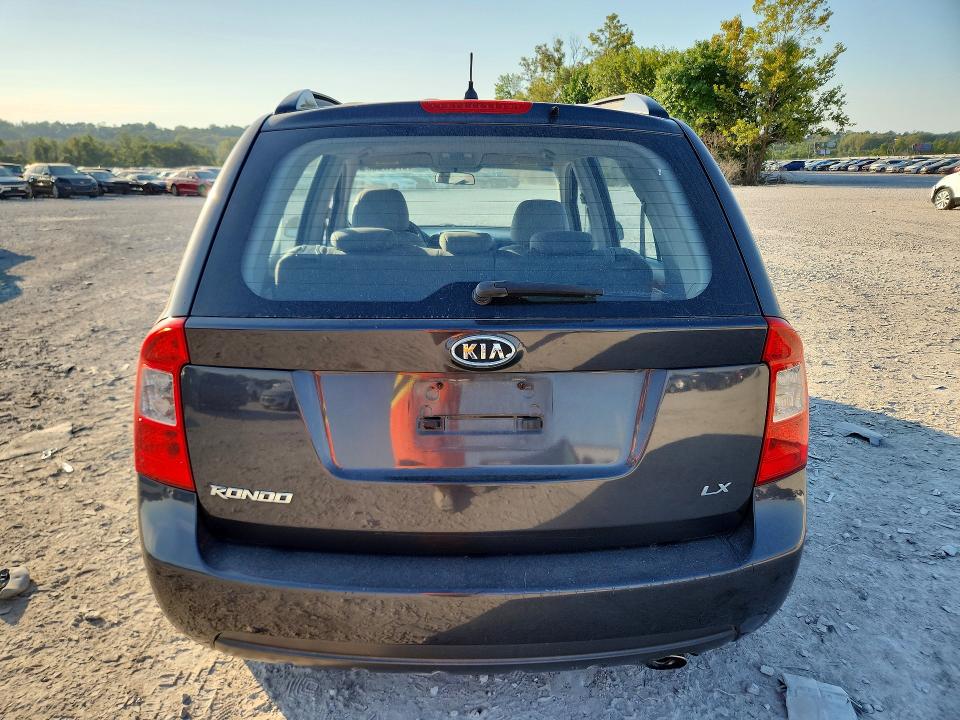 Photo 6 from auction – 2007 KIA RONDO with VIN KNAFG525477061961