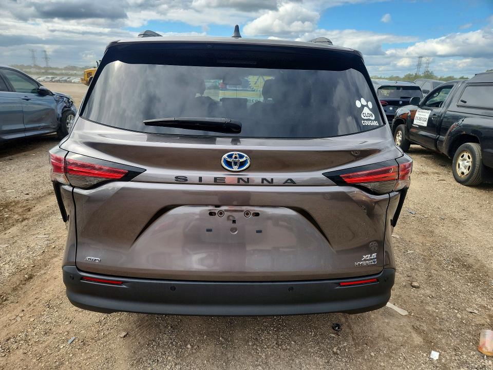 Zdjęcie 6 z aukcji – 2021 TOYOTA SIENNA z VIN 5TDYSKFC9MS040283