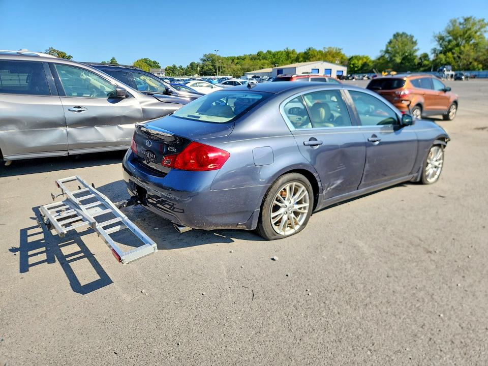 Снимка 3 от търг – 2008 INFINITI G35 с VIN JNKBV61F08M263186