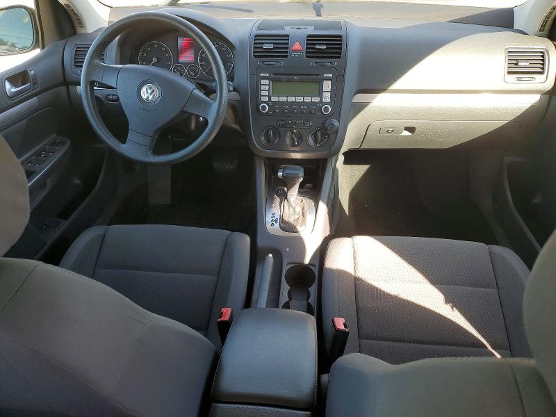 Снимка 8 от търг – 2008 VOLKSWAGEN RABBIT с VIN WVWDA71KX8W167577