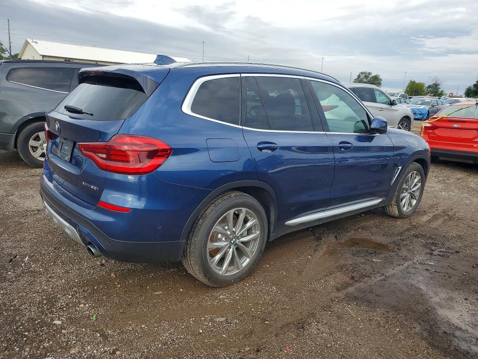 Photo 3 from auction – 2018 BMW X3 with VIN 5UXTR9C56JLD69493