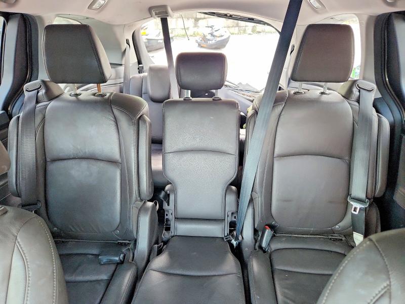 Photo 10 from auction – 2019 HONDA ODYSSEY with VIN 5FNRL6H76KB087264