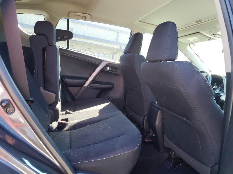 Photo 11 from auction – 2018 TOYOTA RAV4 with VIN 2T3WFREV3JW470800