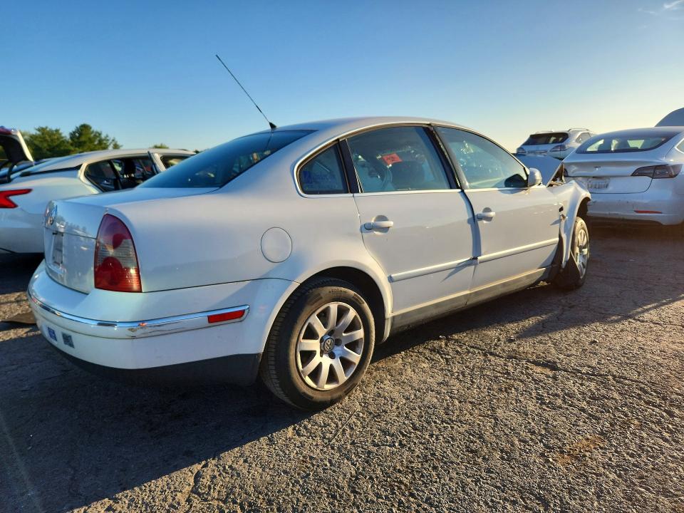Photo 3 from auction – 2003 VOLKSWAGEN PASSAT with VIN WVWPD63B73P434866