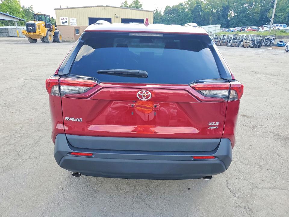 Photo 6 from auction – 2024 TOYOTA RAV4 with VIN 2T3A1RFV9RW455317