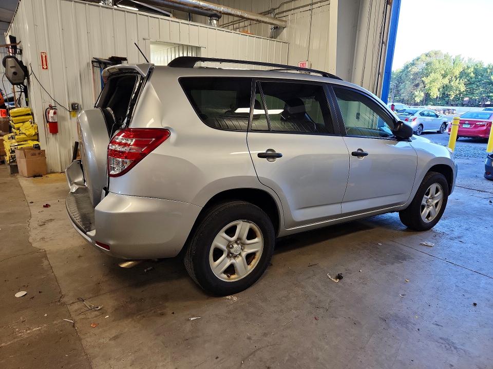 Zdjęcie 3 z aukcji – 2010 TOYOTA RAV4 z VIN 2T3BF4DV9AW071165