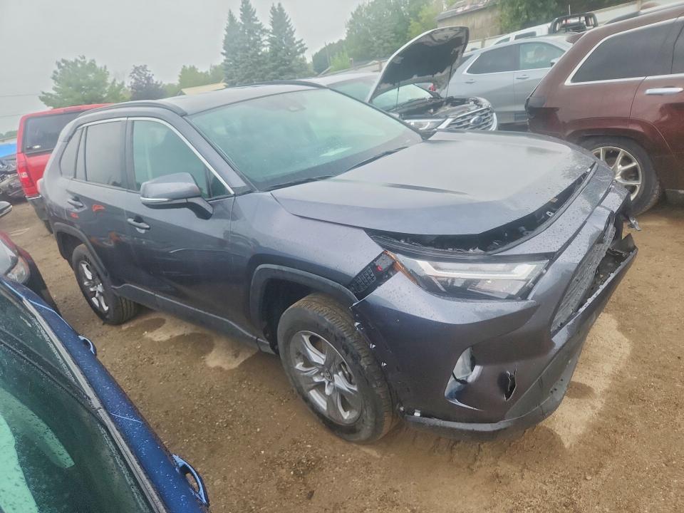 Photo 4 from auction – 2025 TOYOTA RAV4 with VIN 2T3W1RFV6SC317456