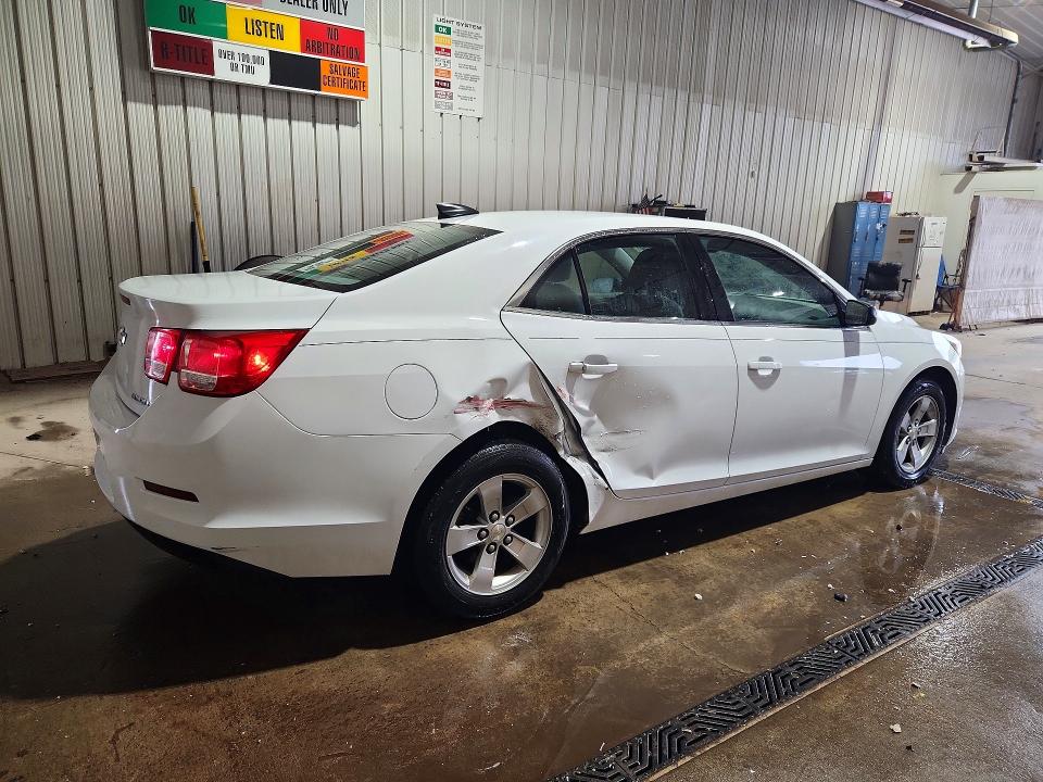 Photo 3 from auction – 2015 CHEVROLET MALIBU with VIN 1G11B5SLXFF178144