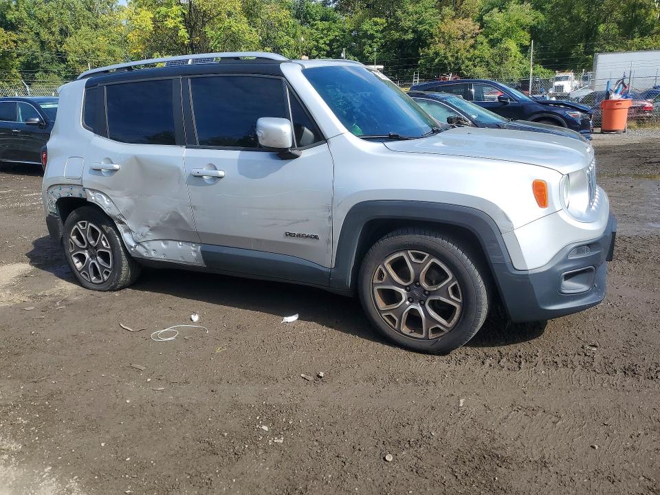 Foto 4 de la subasta – 2017 JEEP RENEGADE con VIN ZACCJADB9HPF62948