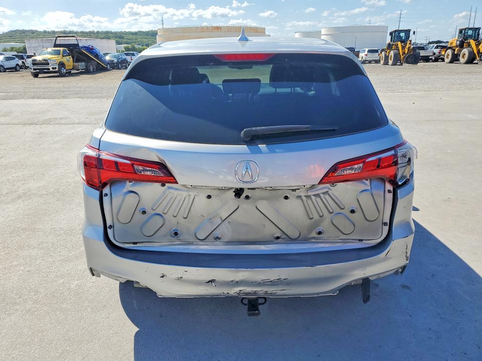 صورة رقم 6 من المزاد - 2017 ACURA RDX مع VIN 5J8TB4H33HL021191
