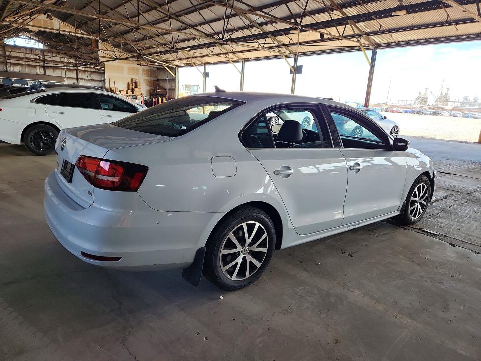 Photo 3 from auction – 2017 VOLKSWAGEN JETTA with VIN 3VWDB7AJ7HM355085