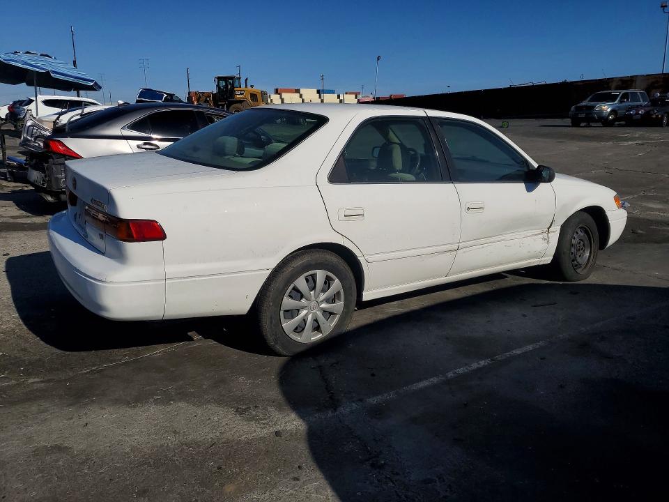 Photo 3 from auction – 1997 TOYOTA CAMRY with VIN 4T1BF22K3VU901599