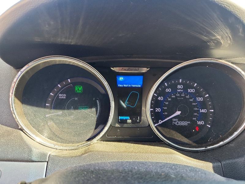 Photo 9 from auction – 2015 HYUNDAI SONATA HYBRID with VIN KMHEC4A45FA137794
