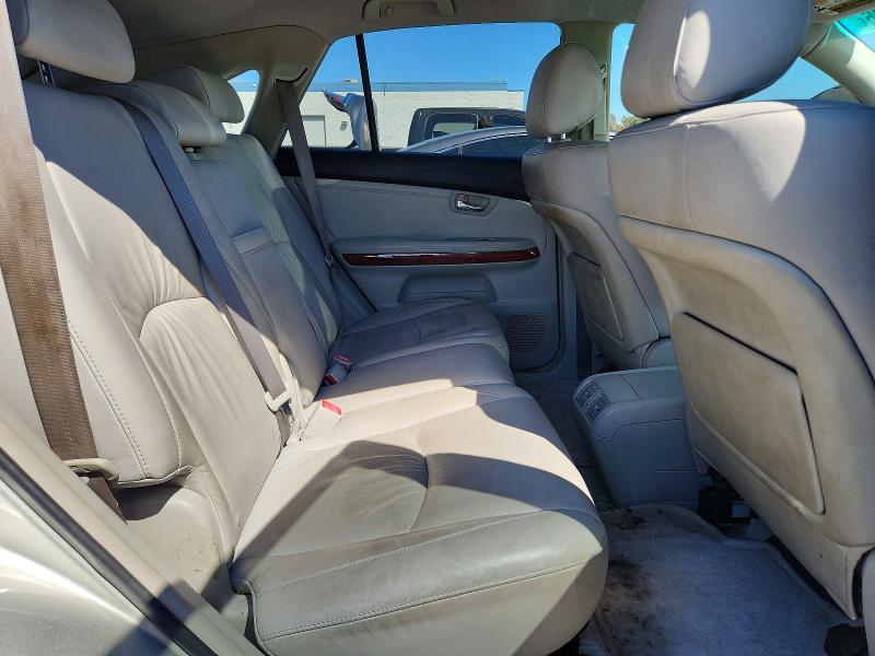 Photo 11 from auction – 2005 LEXUS RX with VIN JTJGA31U850053712