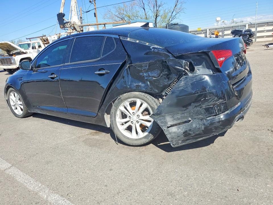 Снимка 2 от търг – 2013 KIA OPTIMA с VIN 5XXGN4A75DG232231