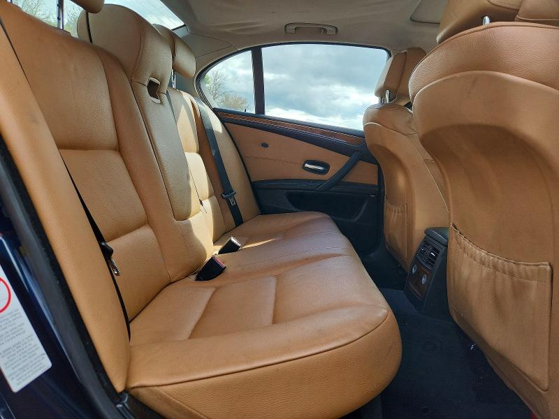 Foto 10 de la subasta – 2010 BMW 528 con VIN WBANU5C50AC461047