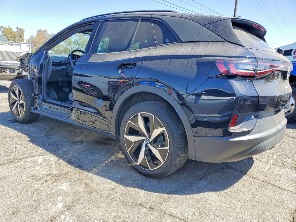 Photo 2 from auction – 2023 VOLKSWAGEN ID.4 with VIN 1V2WNPE85PC034848