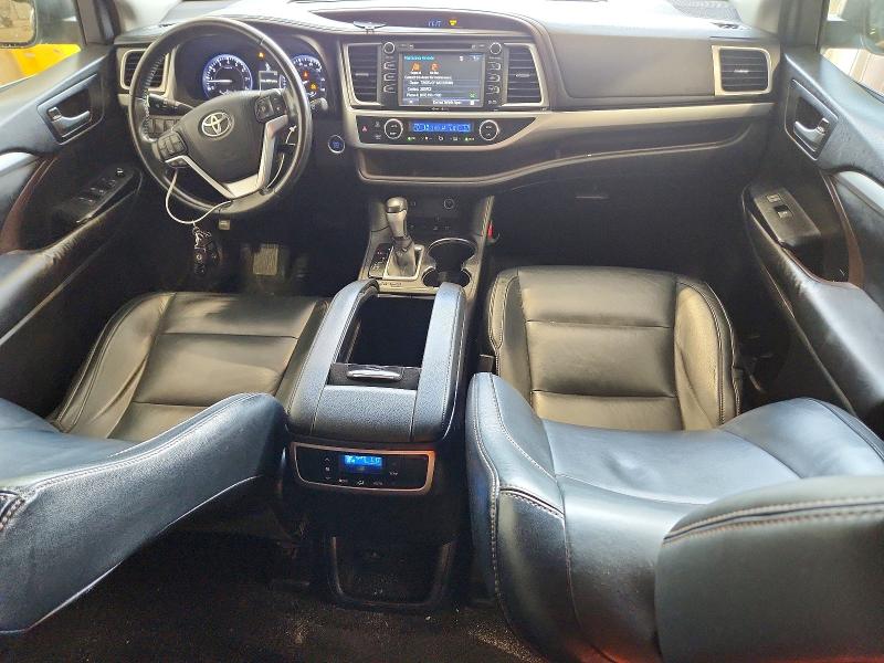 Photo 8 from auction – 2015 TOYOTA HIGHLANDER with VIN 5TDJKRFH8FS154994