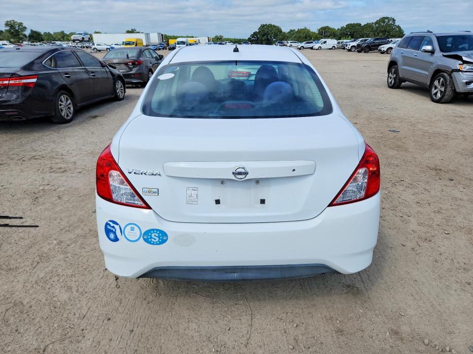 Снимка 6 от търг – 2015 NISSAN VERSA с VIN 3N1CN7AP2FL801319