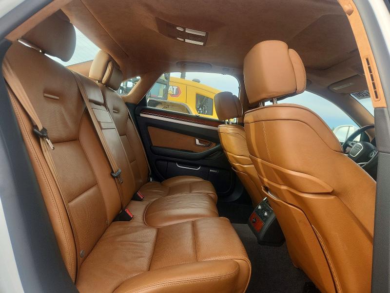 Photo 10 from auction – 2010 AUDI A8 with VIN WAUAVAFA0AN004773