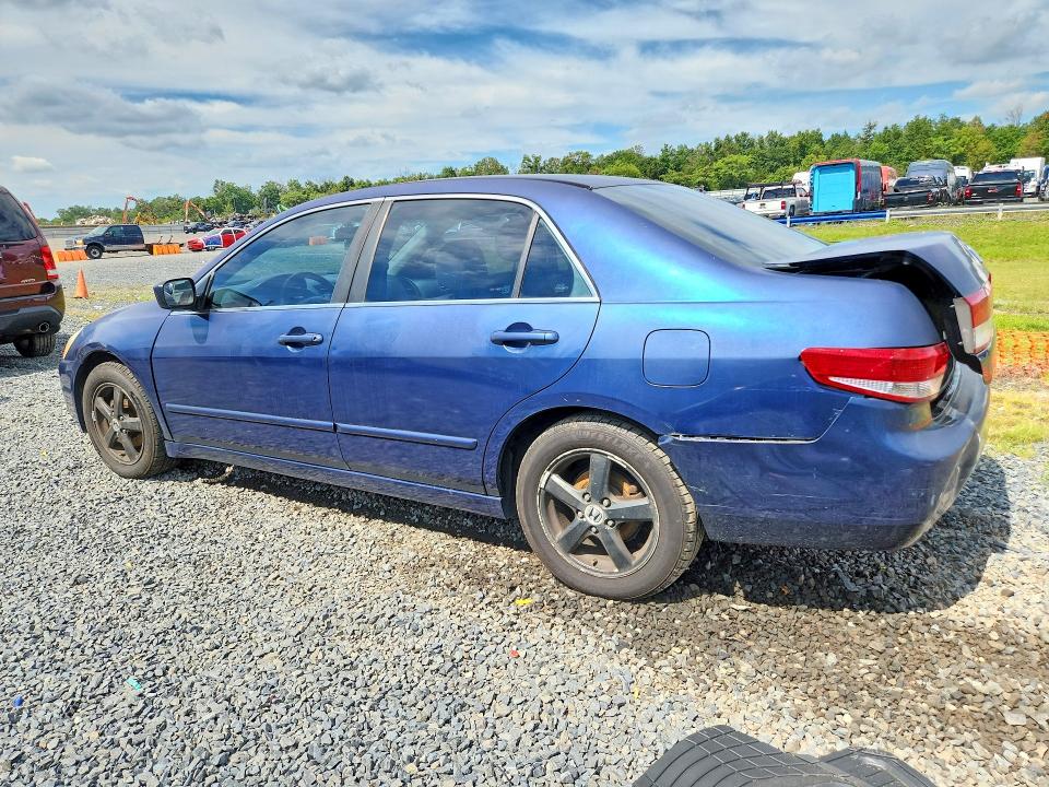 Photo 2 from auction – 2003 HONDA ACCORD with VIN 1HGCM566X3A010853