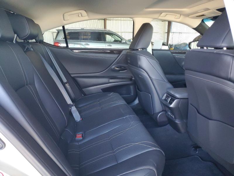 Photo 10 from auction – 2019 LEXUS ES with VIN JTHB21B12K2023574