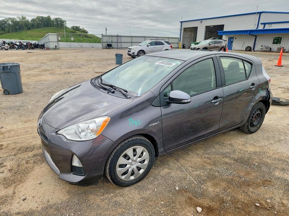 Photo 1 from auction – 2014 TOYOTA PRIUS C with VIN JTDKDTB37E1573632