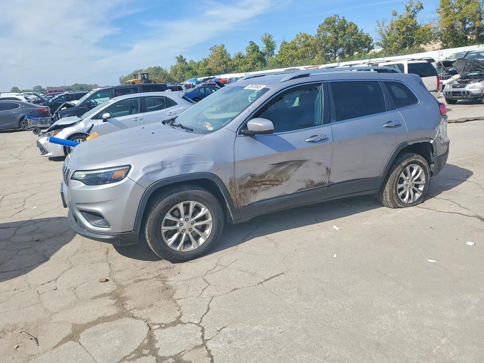 JEEP CHEROKEE 2019 مع رقم تعريف المركبة 1C4PJMCX5KD258442 - صورة من المزاد