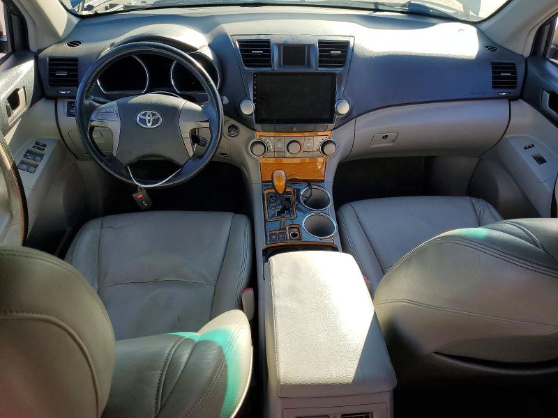 Zdjęcie 8 z aukcji – 2009 TOYOTA HIGHLANDER z VIN JTEEW41AX92037332