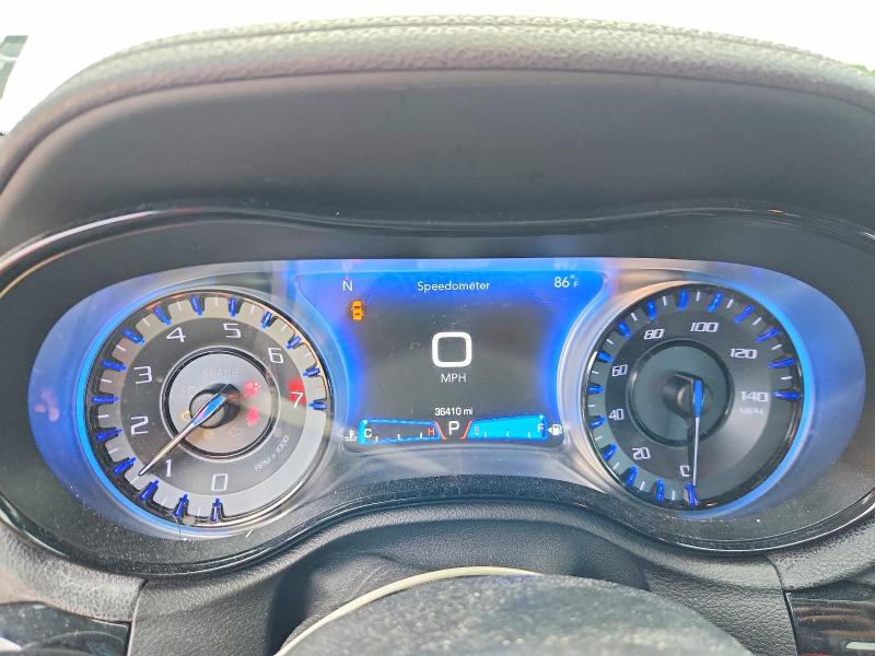 Снимка 9 от търг – 2019 CHRYSLER 300 с VIN 2C3CCABG7KH635028