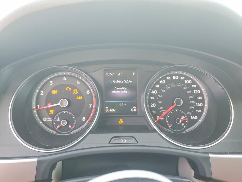 Photo 9 from auction – 2019 VOLKSWAGEN ATLAS with VIN 1V2WR2CA3KC613777
