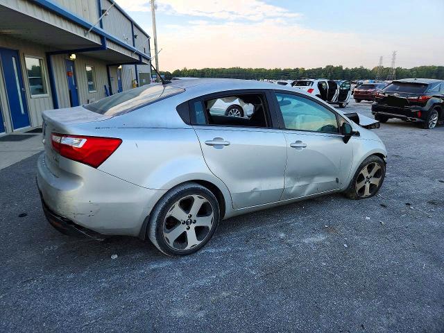 Снимка 3 от търг – 2015 KIA RIO с VIN KNADN4A31F6422056
