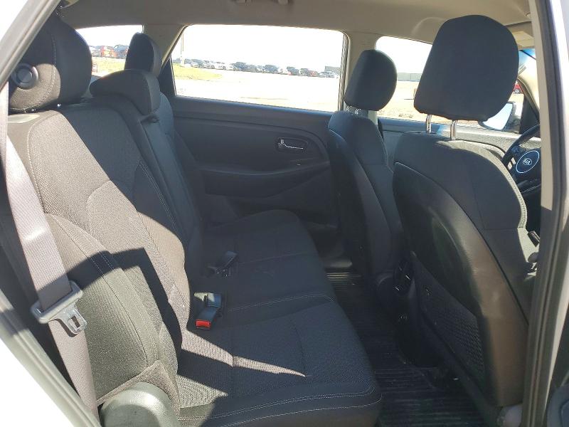 Photo 10 from auction – 2017 KIA RONDO with VIN KNAHT8A3XH7180329