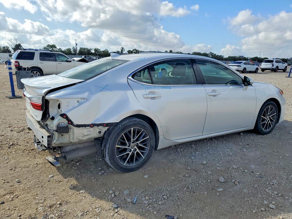 Zdjęcie 3 z aukcji – 2018 LEXUS ES z VIN 58ABK1GG7JU098163