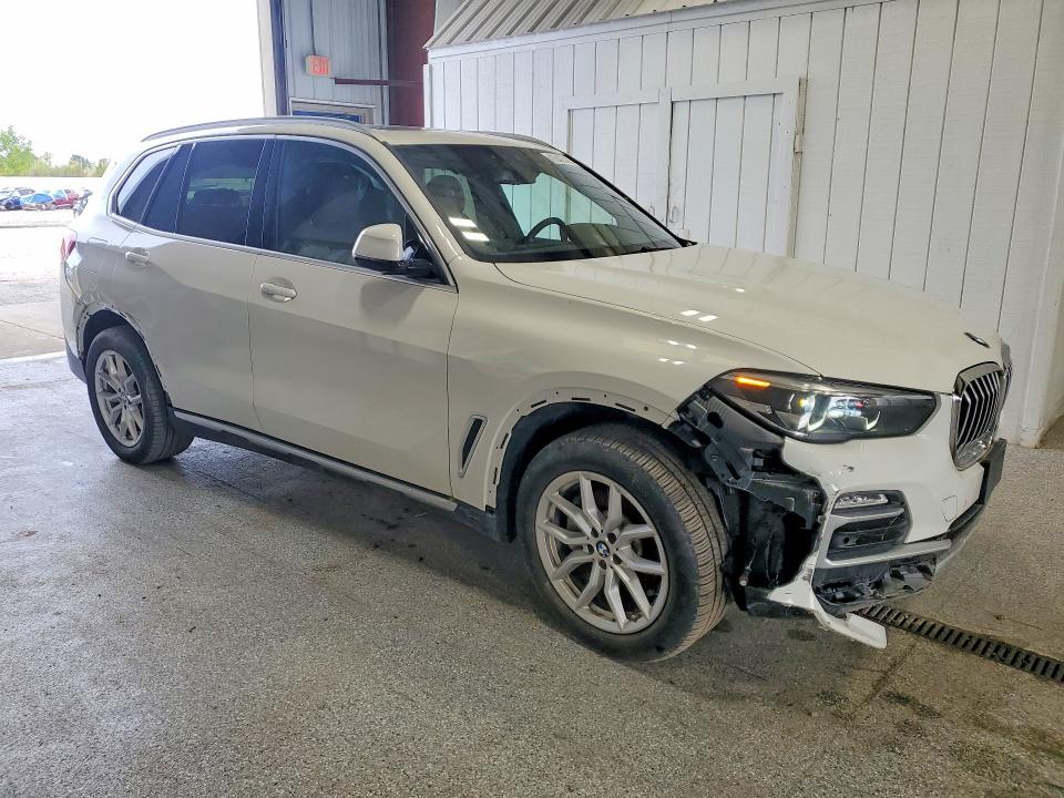 Photo 4 from auction – 2021 BMW X5 with VIN 5UXCR6C02M9F44004