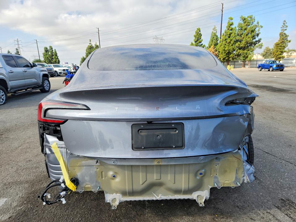 Снимка 6 от търг – 2025 TESLA MODEL 3 с VIN 5YJ3E1EA2SF018445